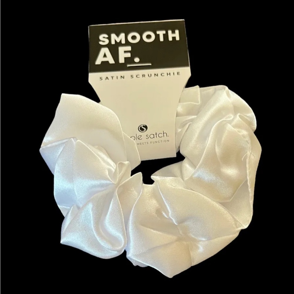 Simple Satch Smooth AF Satin Scrunchie In Pearl NWT